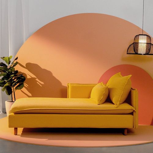 Sofá Modular Chaise Braço Lateral com Pé Madeira Sôma CabeCasa MadeiraOriginals Amarelo Mostarda Mostarda
