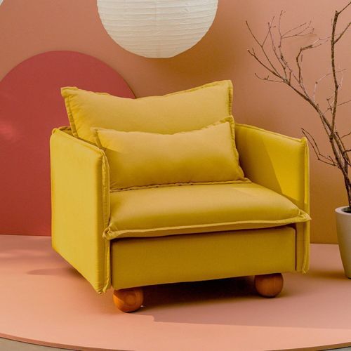 Poltrona com Pé Bolinha Sôma CabeCasa MadeiraOriginals Amarelo Mostarda Mostarda