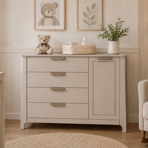 Comoda para Quarto Infantil 4 Gavetas Porta com Cabideiro Theo Areia/Capuccino