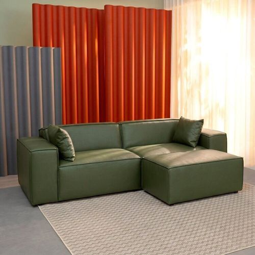 Conjunto Sofá 260cm e Puff 100cm Baobá CabeCasa MadeiraOriginals Verde Courino Musgo Courino Musgo