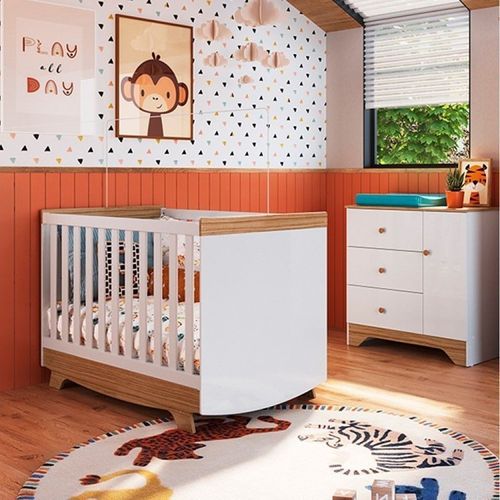 Quarto de Bebê com Cômoda 1 Porta e Berço Americano Cocada Branco Brilho / Carvalho