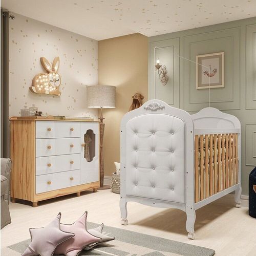 Quarto de Bebê Berço com Capitonê e Cômoda 4 Gavetas 100% Mdf Maya Provençal Yescasa Branco Brilho/Amêndoa
